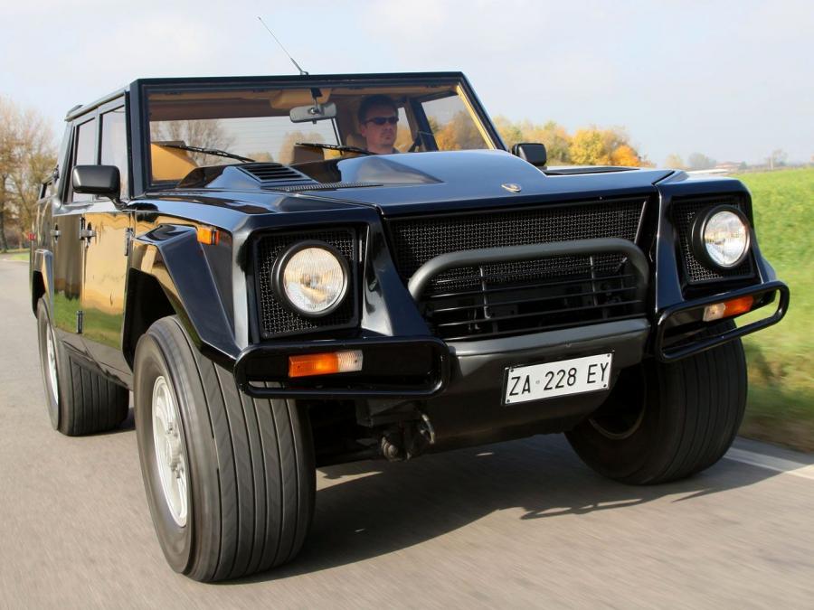  Lamborghini LM002 1986 года  (фото 22 из 35)